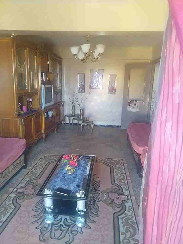 منزل للبيع ف3 مفتاح بعقد تنازل و اعتراف بالدين طل على لبحر ليبلاطان اونفاس معهد سياحة 450مليون مساحة 80م²