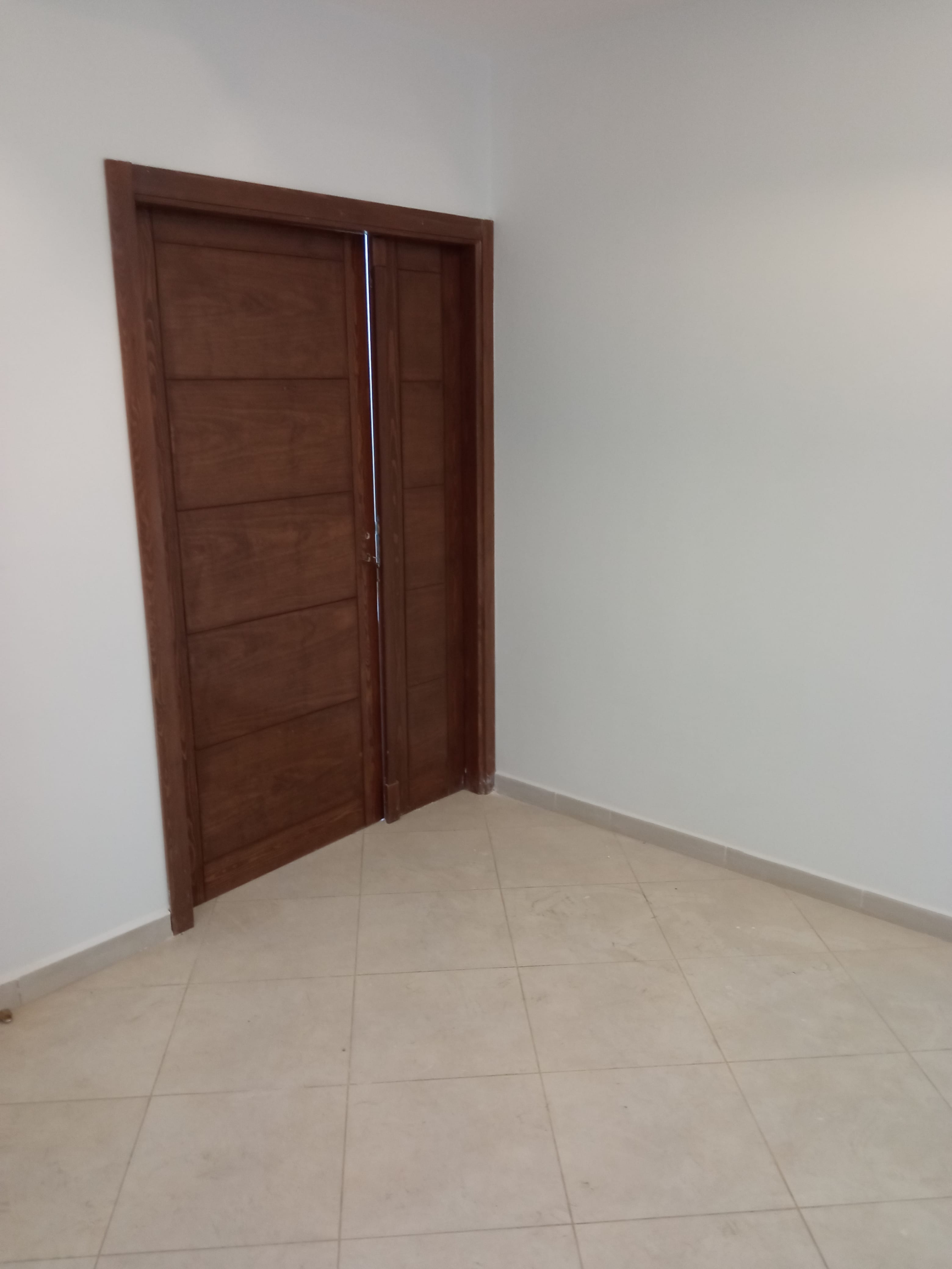 ترقية عقارية في حي بلهاين ولاية جيجل شقق بامواصفات عصرية في حي راقي جدا فيني دال دو صول فايونس شوفاج سونطرال كويزين ايكيبي مصعد كهربائي b13 الاوراق عقد فردي موثق ودفتر عقاري السعر f3مليار و200 مليون ب...